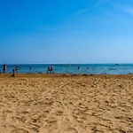 公寓 Sand, Sun, And Enjoy Your Escape