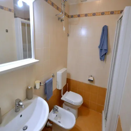 Sand, Sun, And Enjoy Your Escape Apartment *