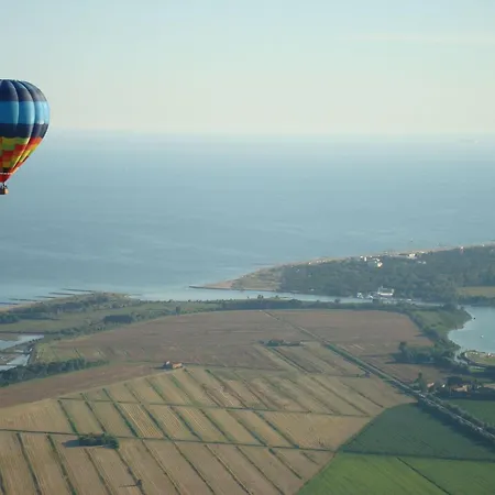 Sand, Sun, And Enjoy Your Escape * Μπιμπιόνε