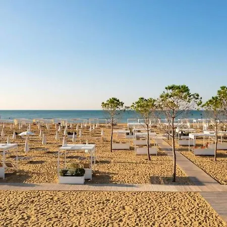 Sand, Sun, And Enjoy Your Escape Daire