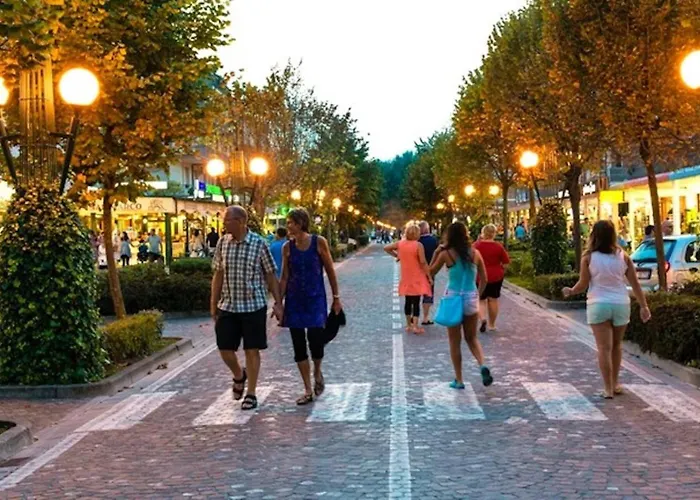 Sand, Sun, And Enjoy Your Escape Apartmán